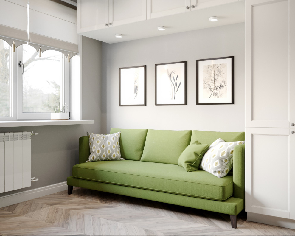 Apartment in old building, Dybenko street