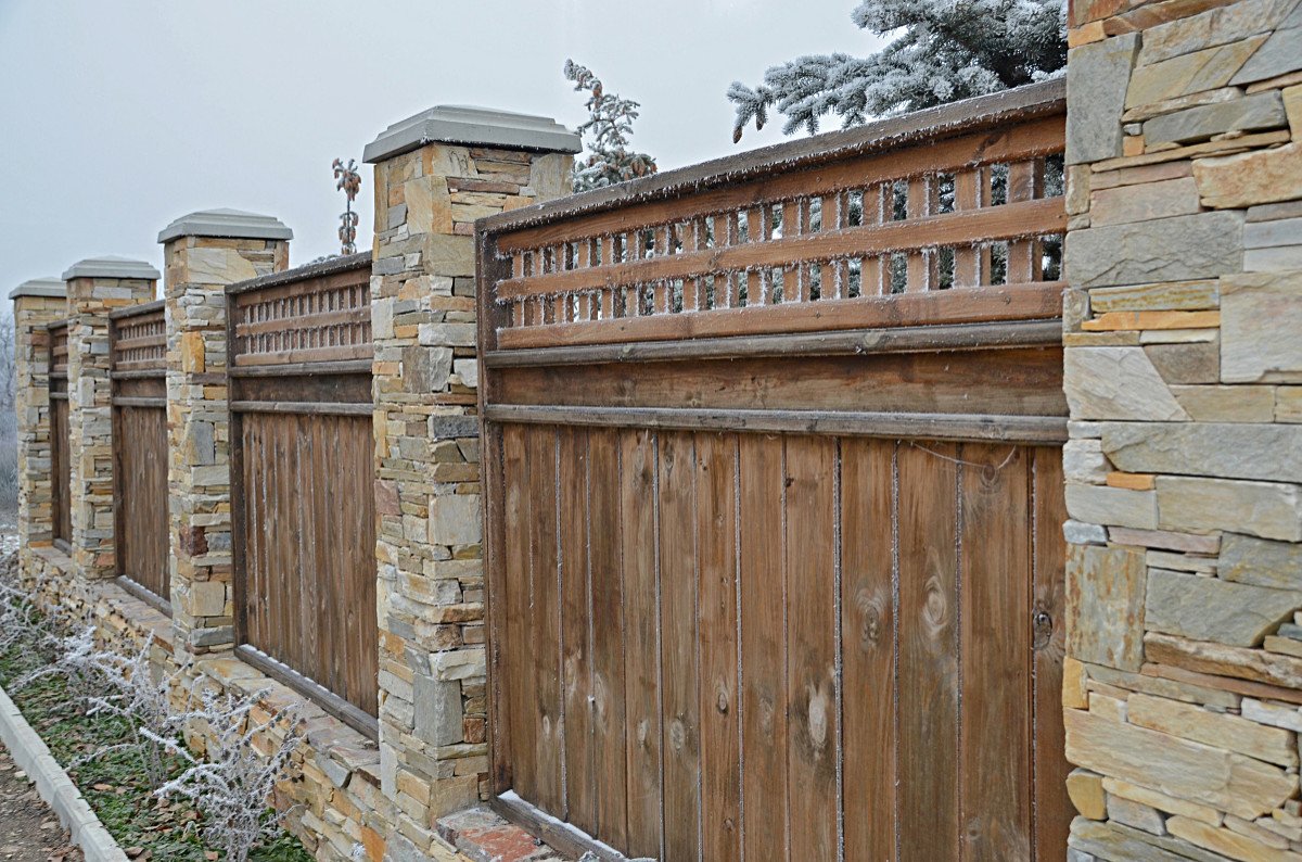 Обложка проекта: Забор из кладочного камня