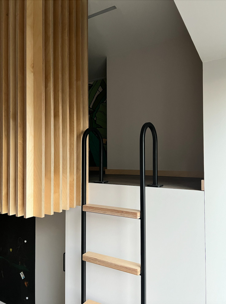 Игровая комната со скалодромом