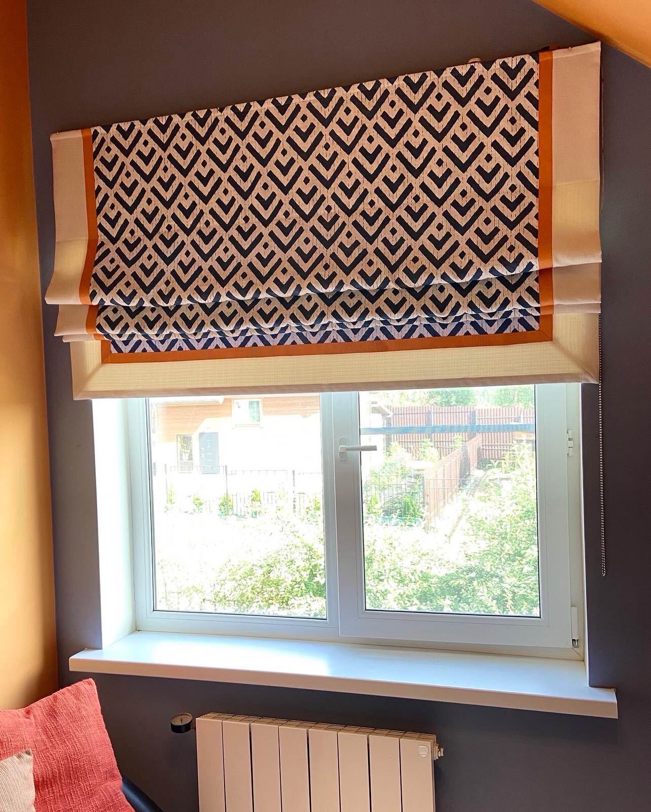 C5A6253C-2EB7-4E38-BB6E-7B5739F8F1C3