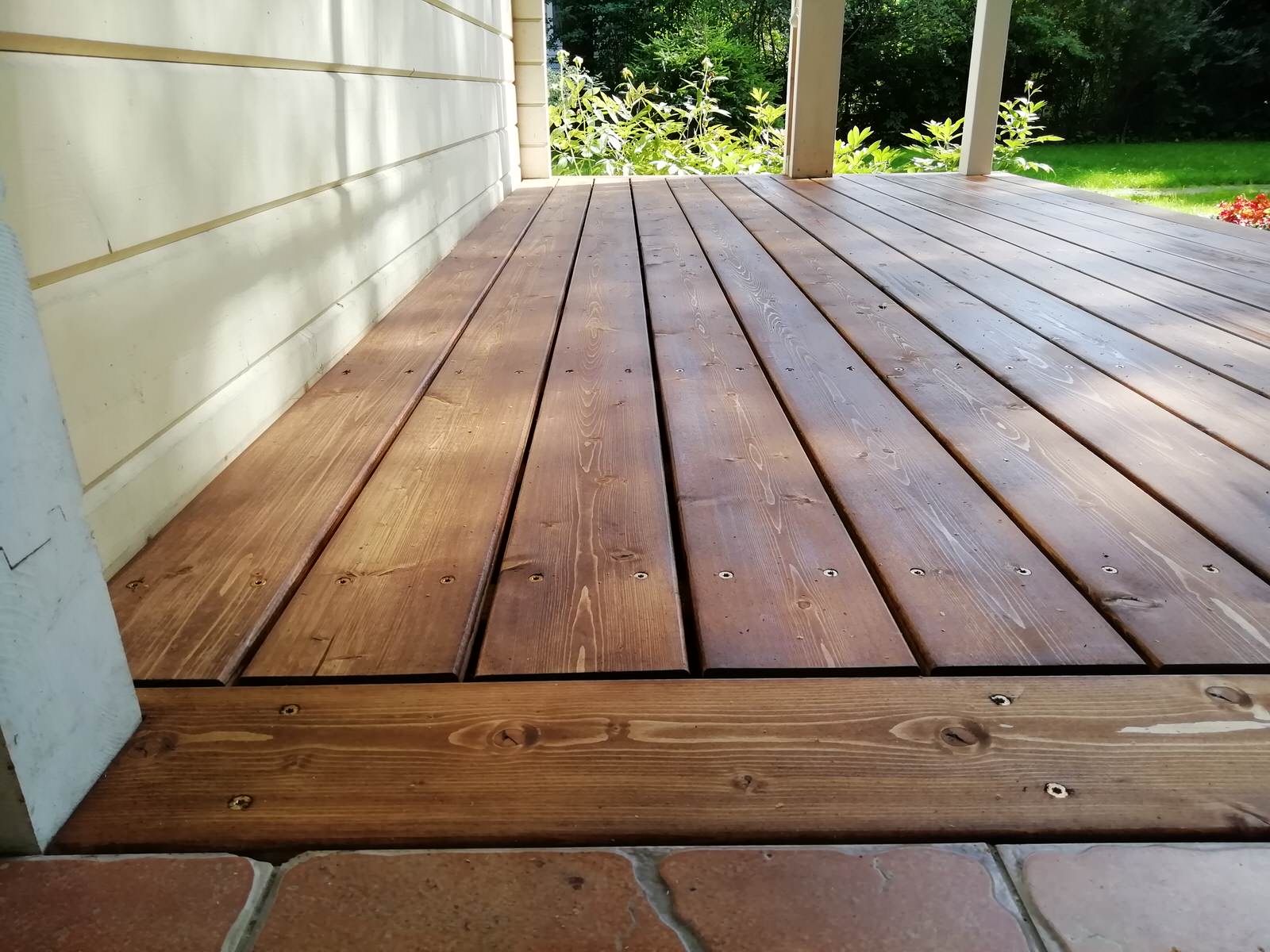 Небольшая реконструкция террасы с ограждениями, в Репино