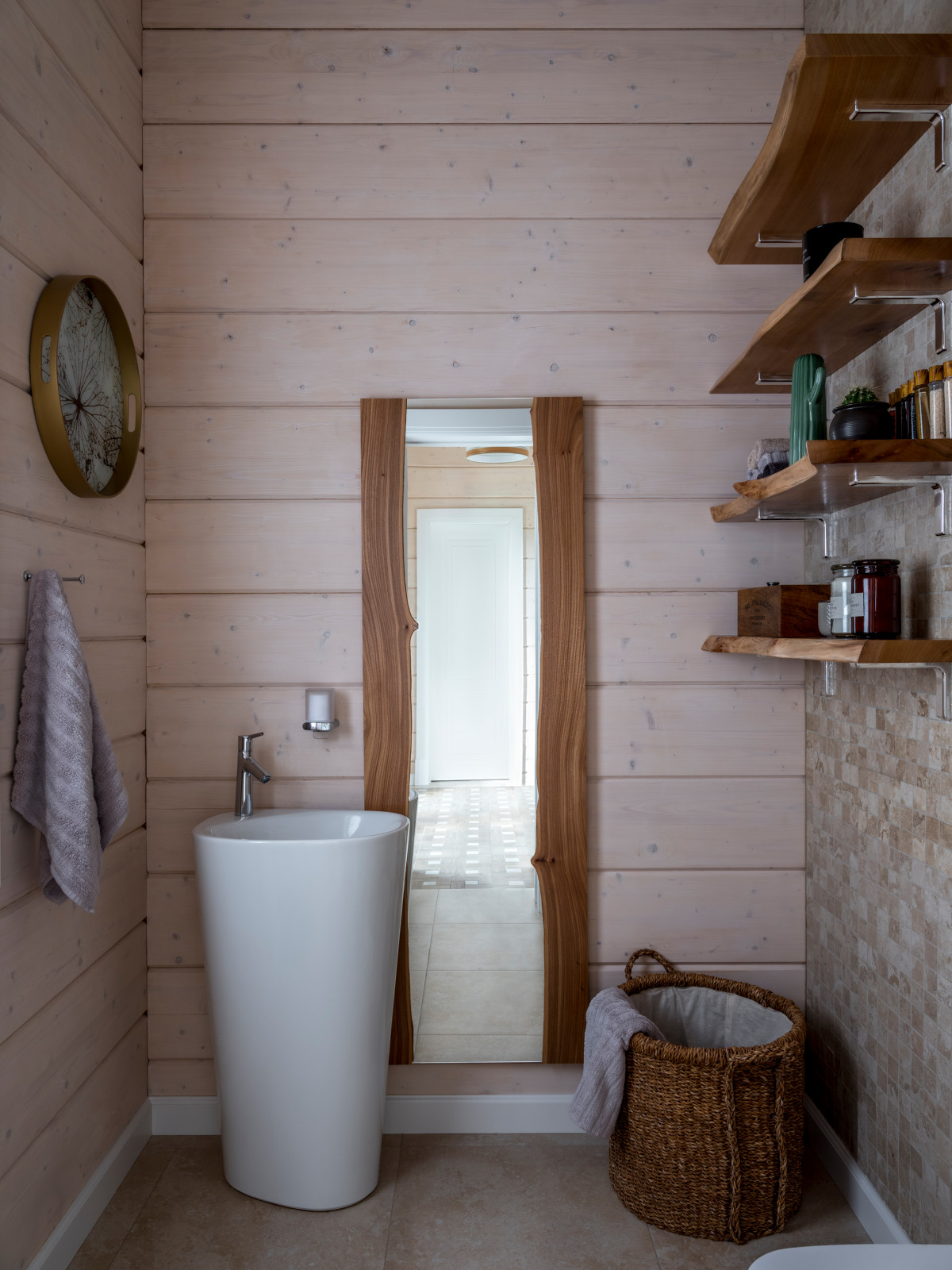 Дом на берегу