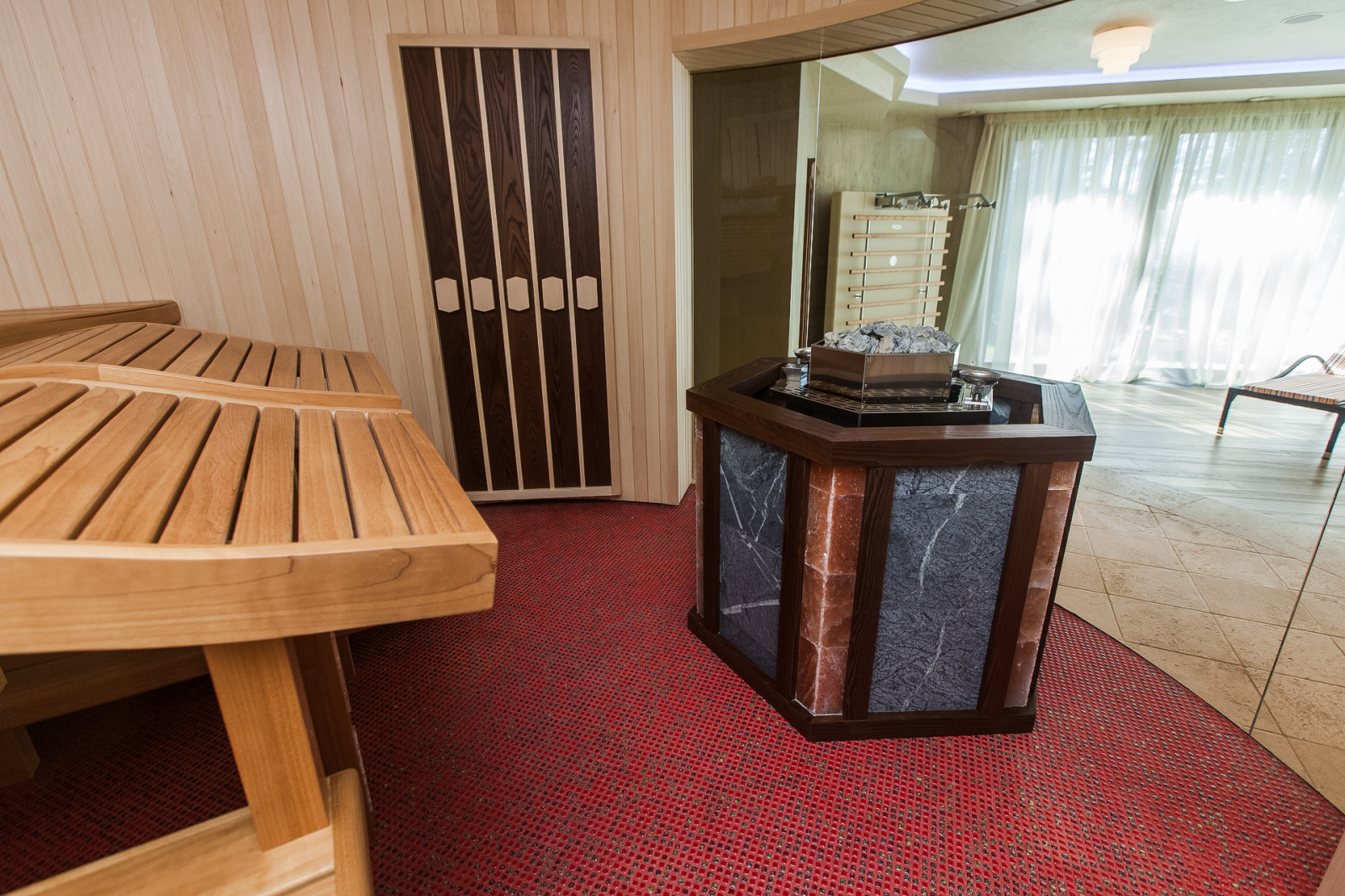 Дом на озере