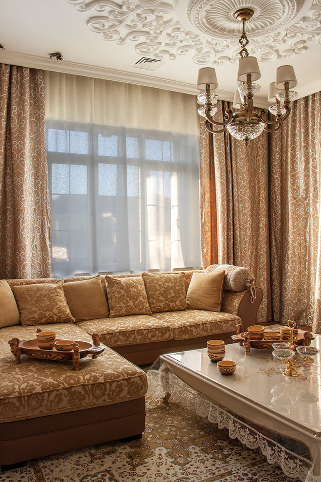 Вилла у подножия гор