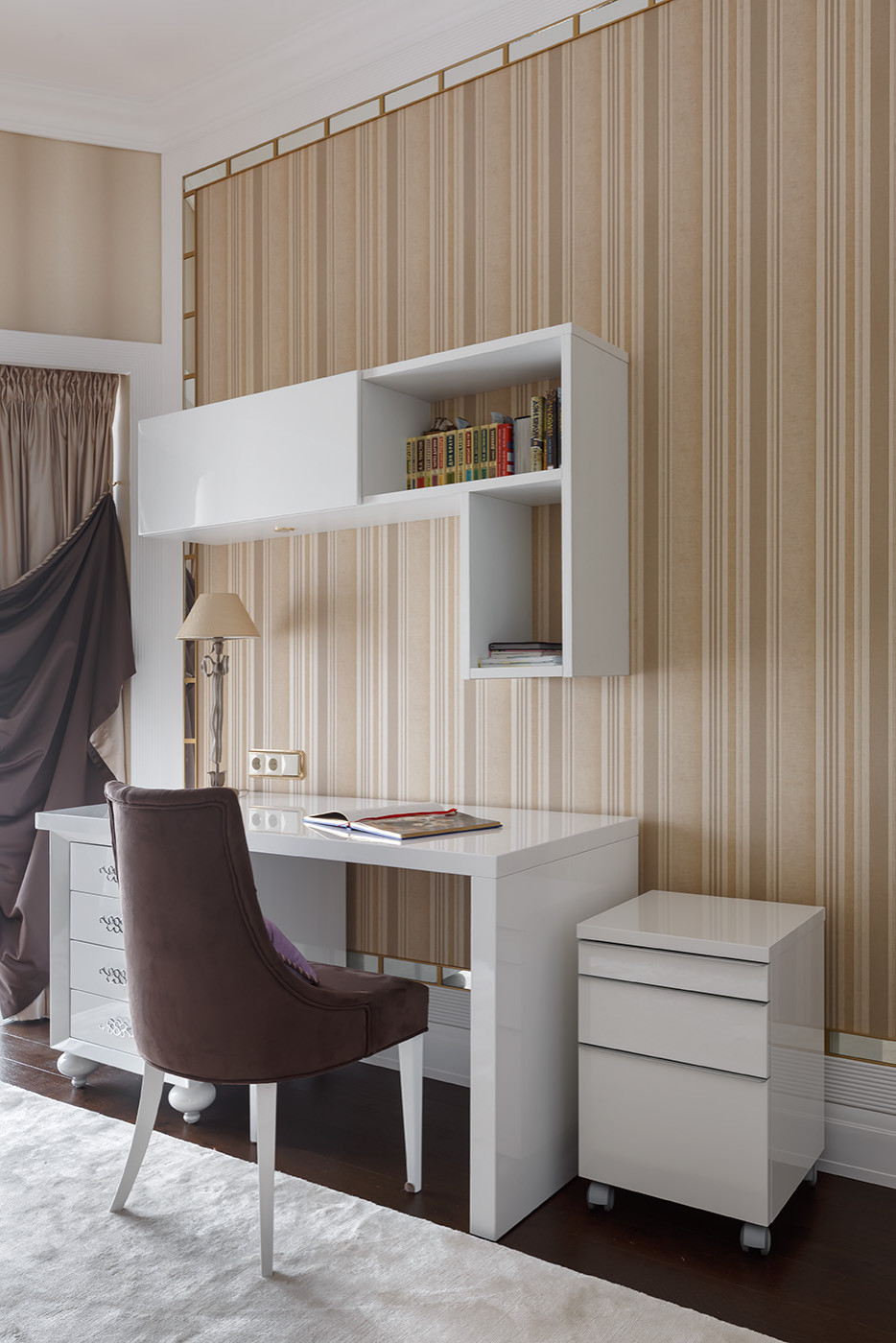 Мебель и мягкие стеновые панели для проекта дизайнера Натальи Резцовой