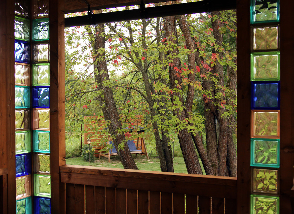 Сад у ручья