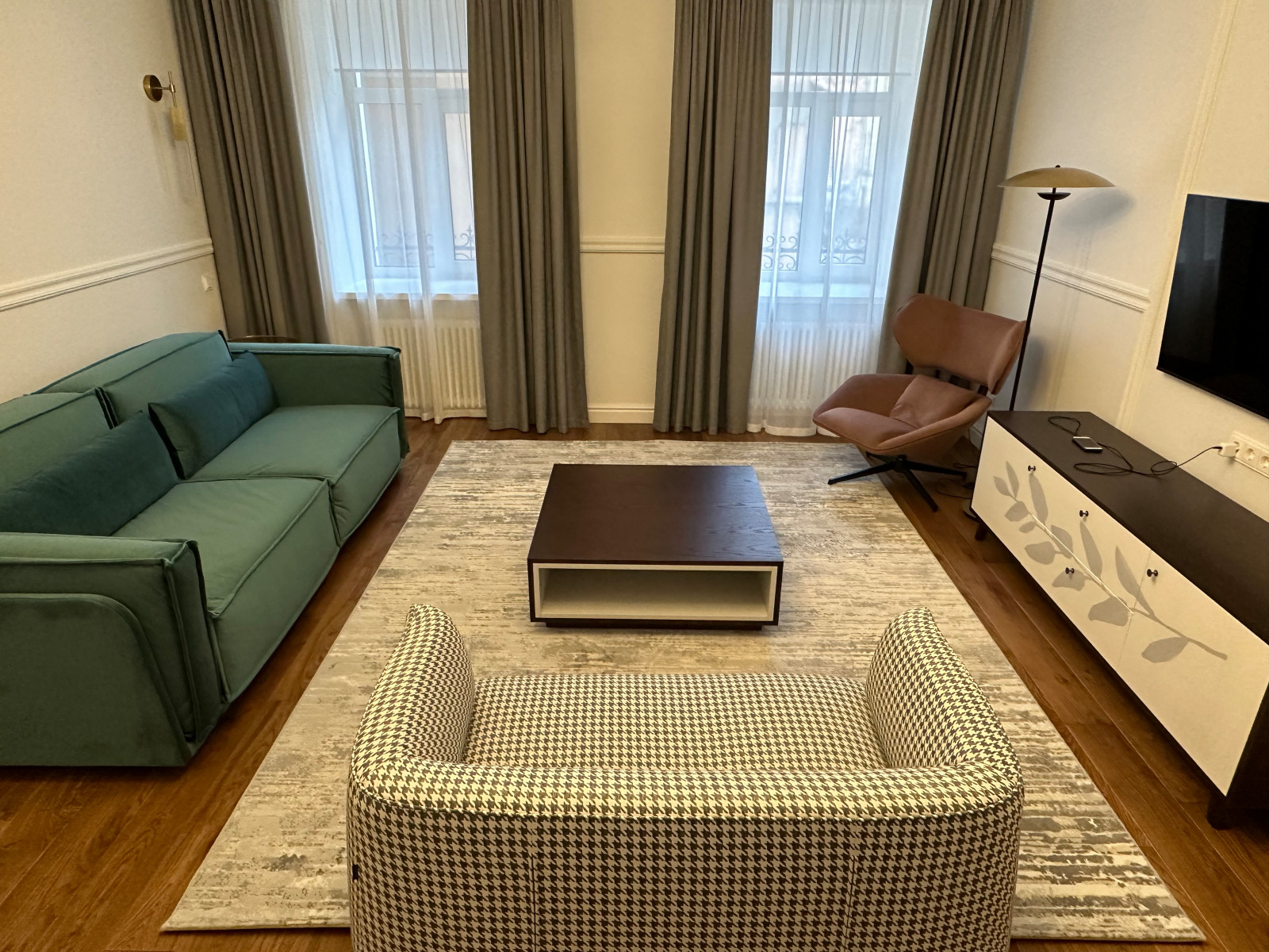 Обложка проекта: Квартира в старом фонде на Петроградке