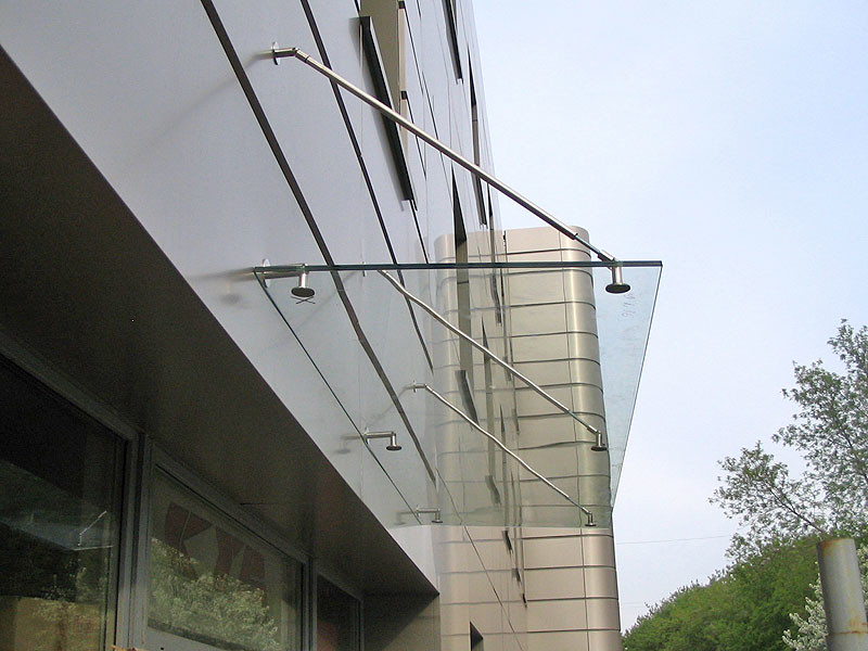 Конструкции из стекла