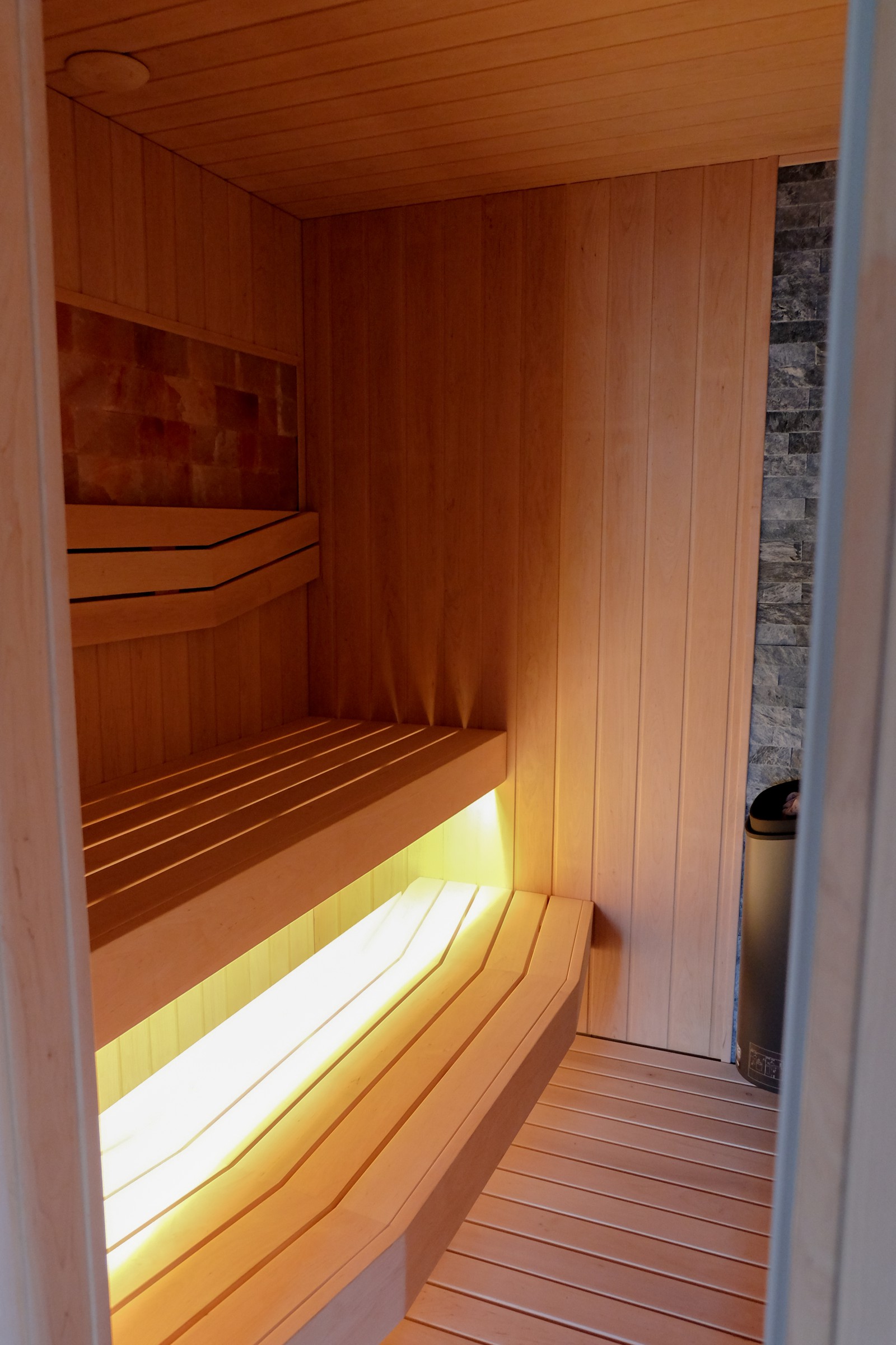 Обложка проекта: Геометрия и свет