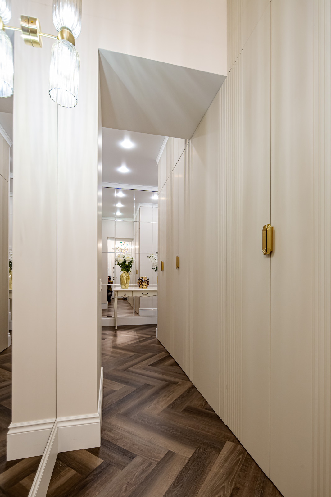 Квартира в Москве. Экспрессия Цвета