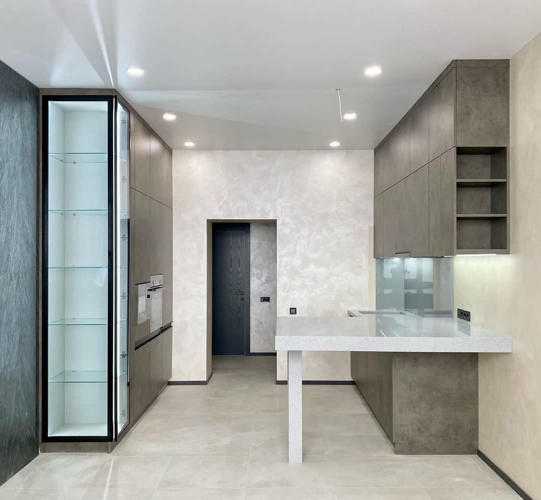 Небольшая красивая кухня на заказ