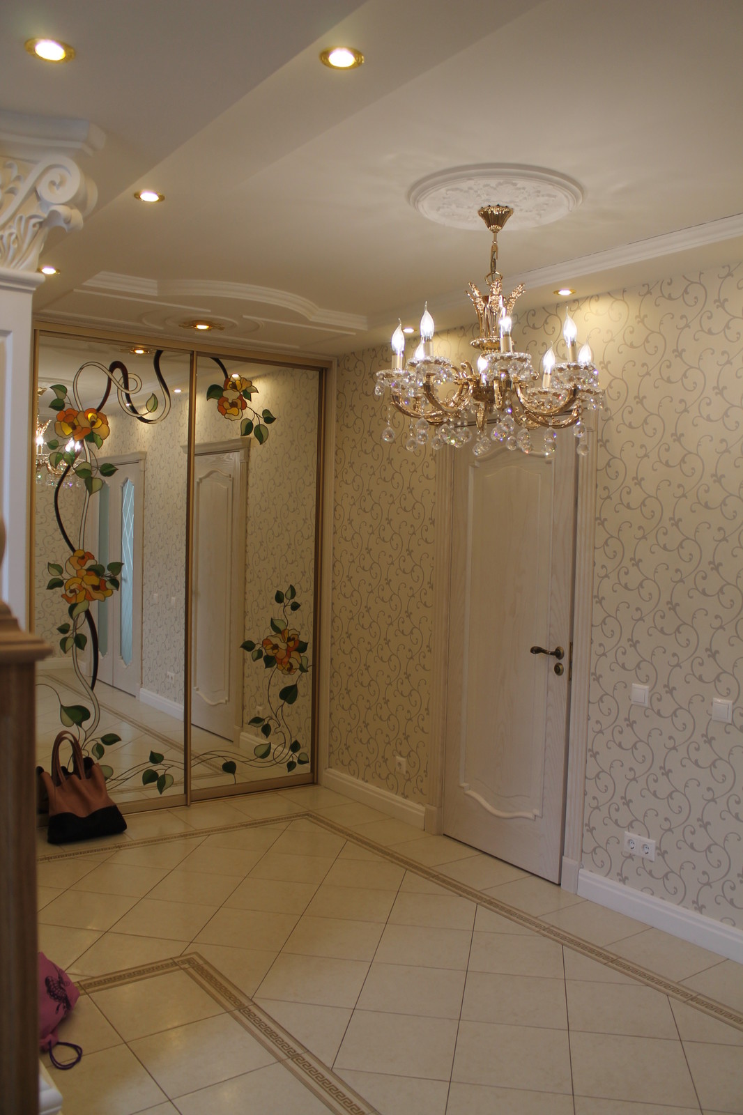 Холл 1-го этажа