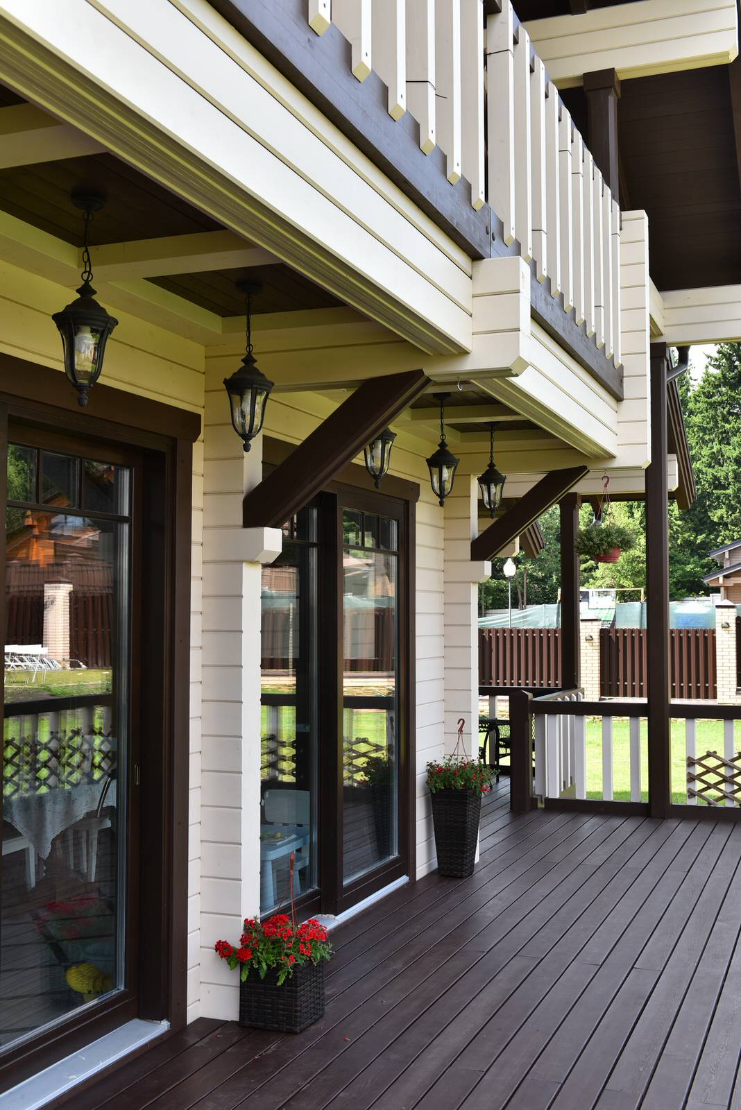 Терраса и дом