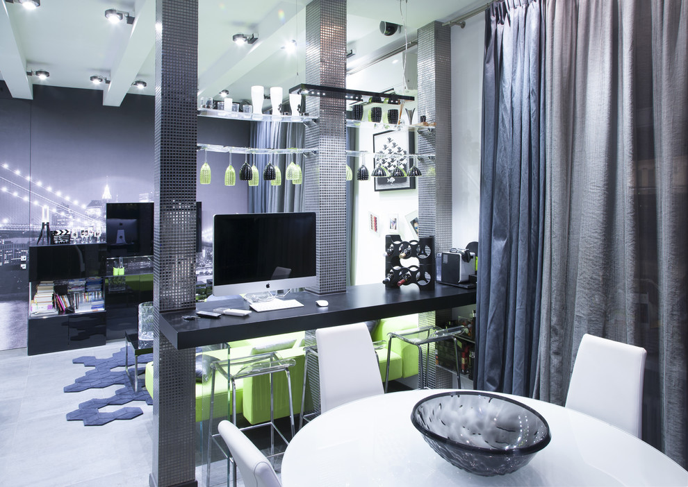 КВАРТИРА-СТУДИЯ 61,17 M2, В СТИЛЕ ПОП-АРТ НА САВВИНСКОЙ НАБ.