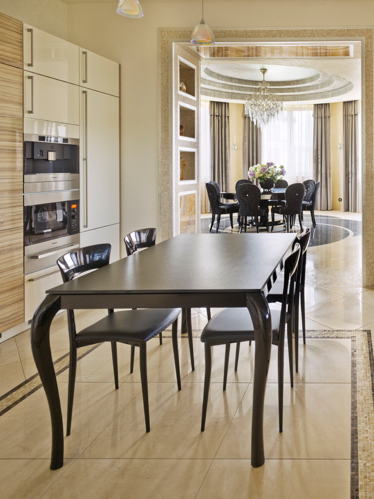 the mansion is 600m2