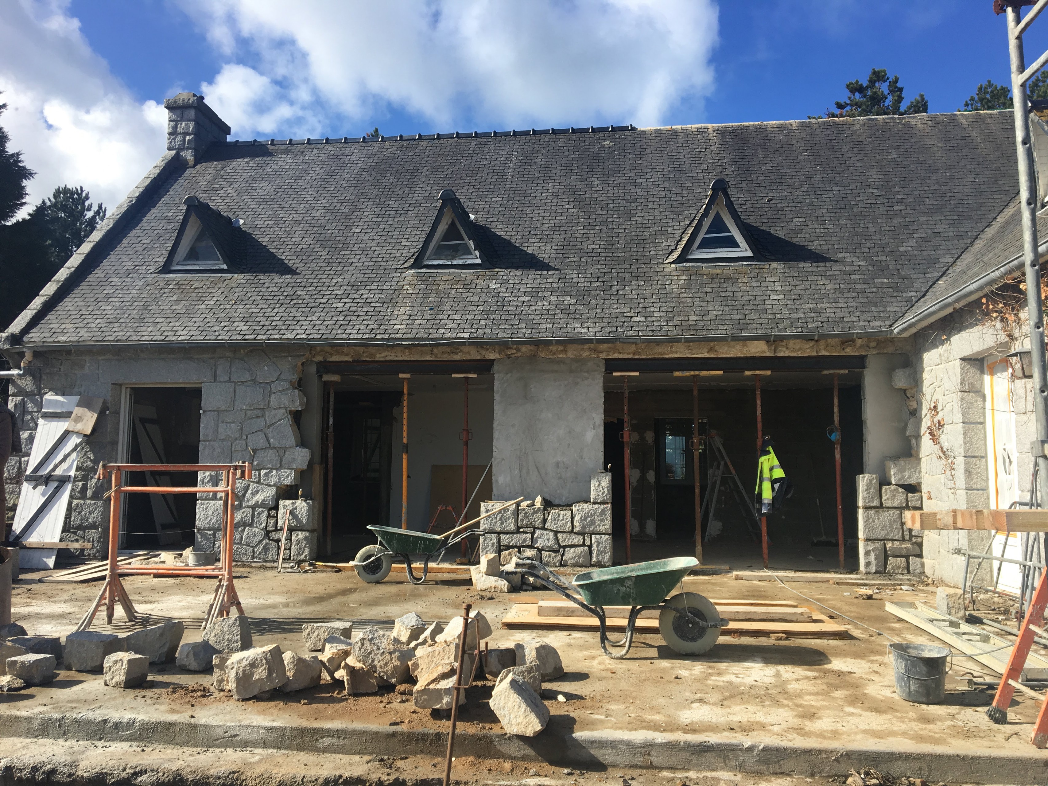 До и после: Дом в Бретани, который не ремонтировали 20 лет