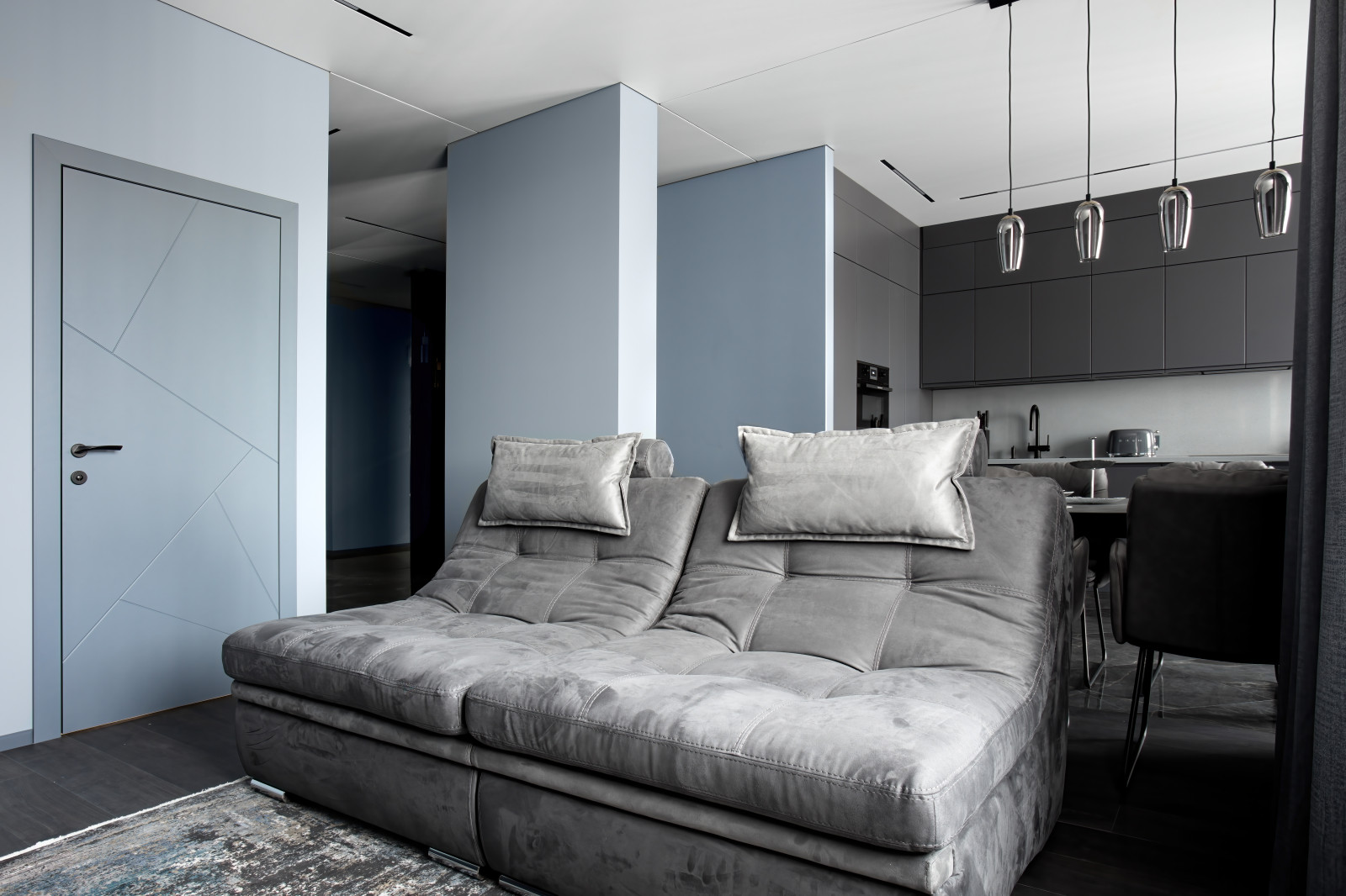 Санкт-Петербург, Героев 35