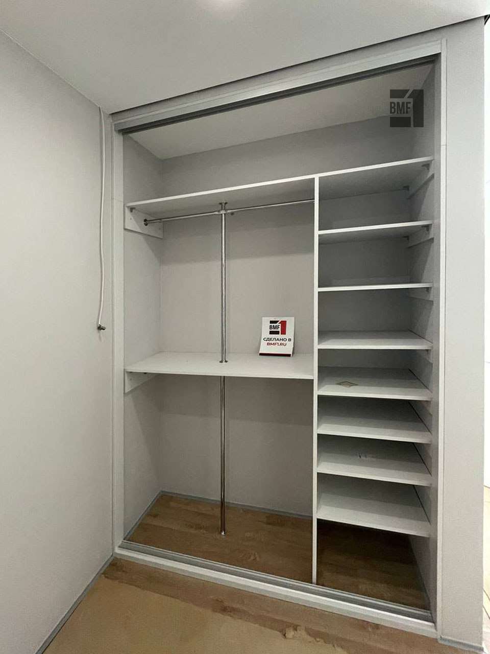 Шкаф-купе в стиле минимализм