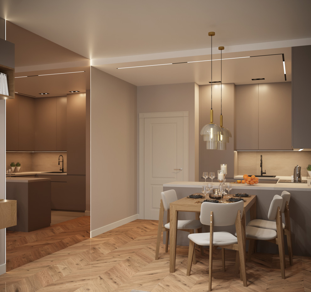 кухня-гостиная с зеркальной стеной