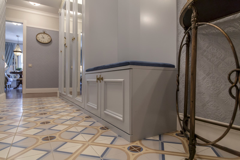 Прихожая в классическом стиле