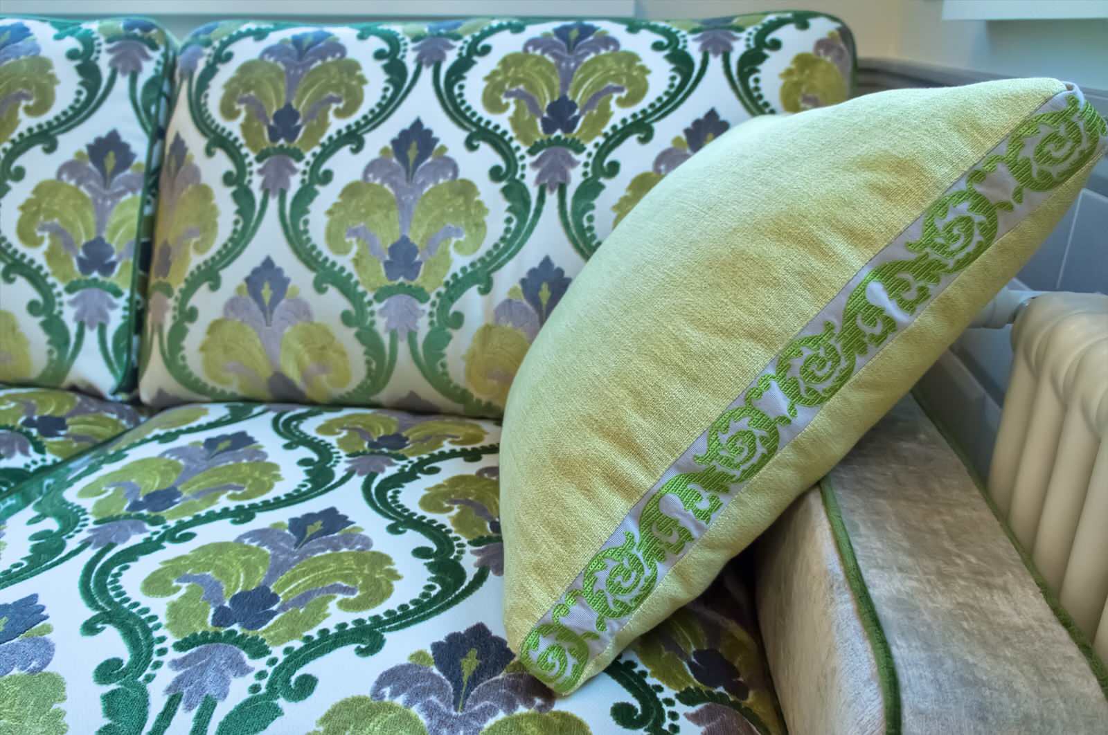 Прихожая в загородном доме