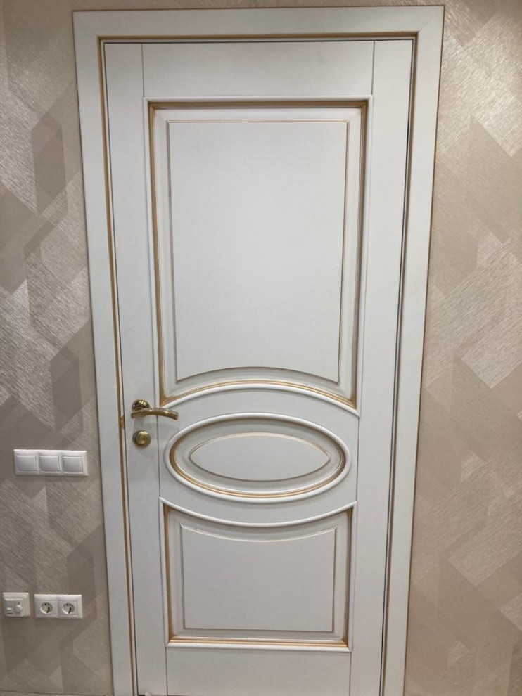 Двери из массива (фото работ с нескольких объектов)