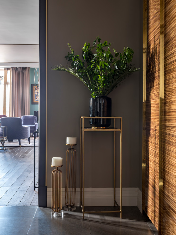 Interior with a view Интерьер с видом на МГУ