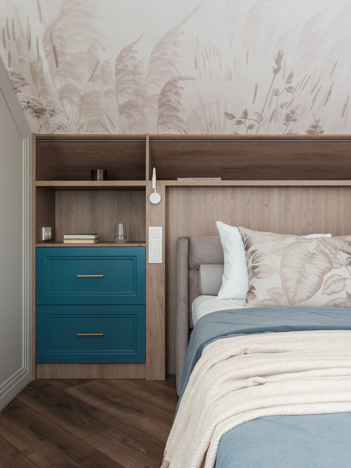 Двухэтажный дом с террасой площадью 170 м²