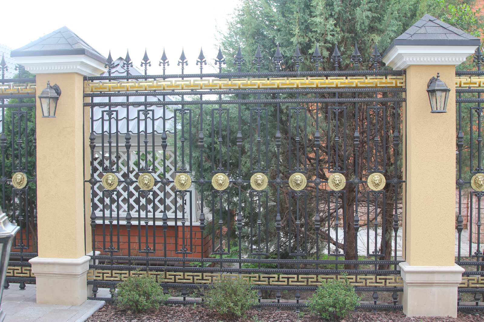 Дом в Ростошах