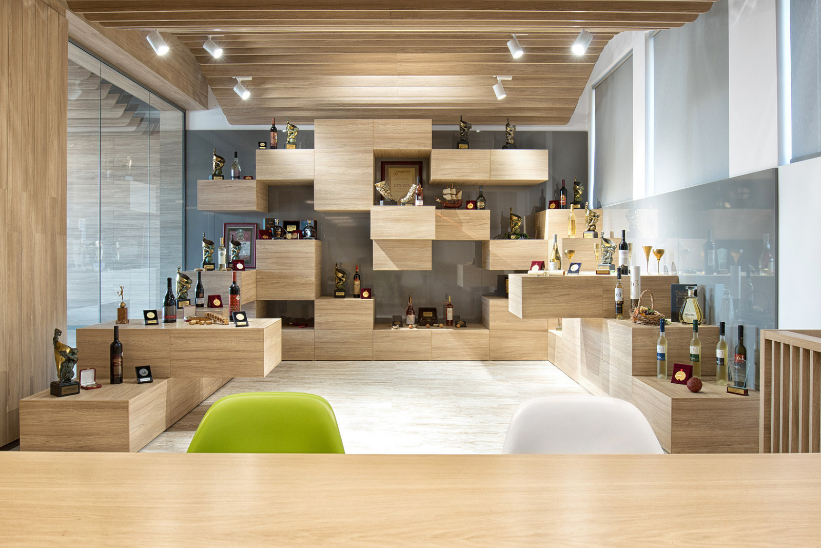 The shop Black Sea gold and testing room