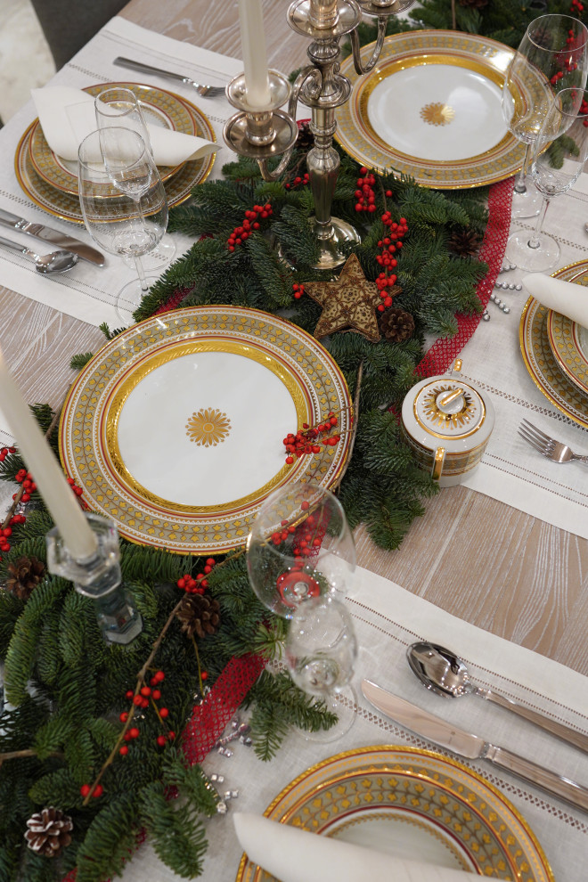 Новогодняя сервировка в доме под Петербургом