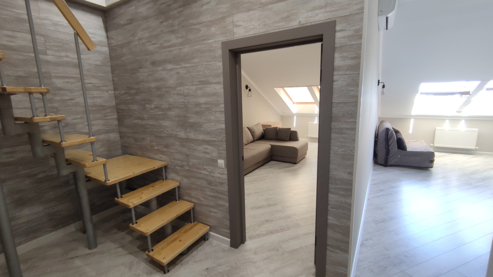 Коридор лестница