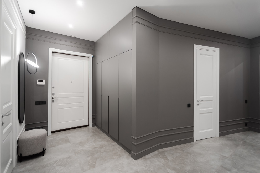 Просторная квартира в серых цветах