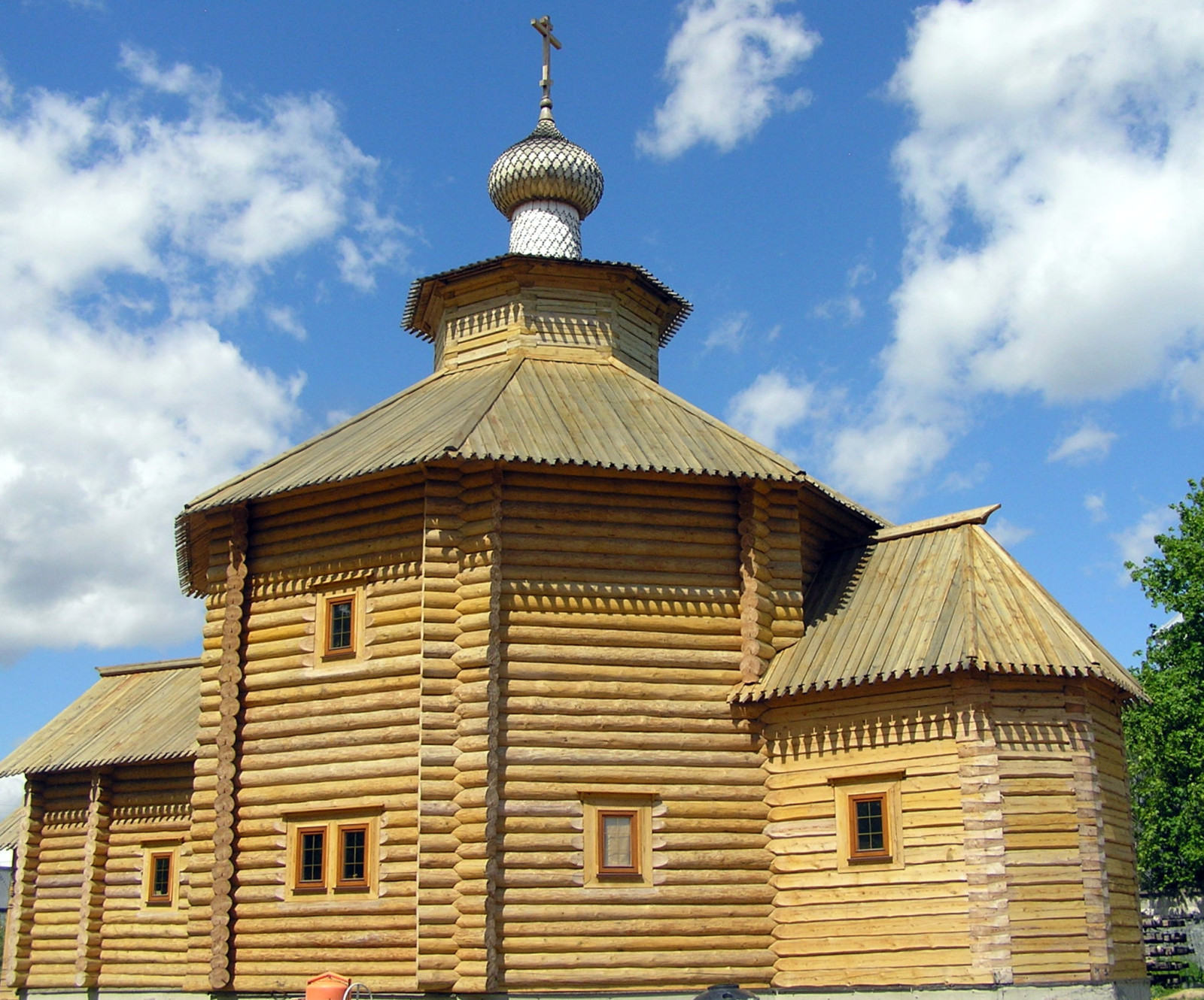 Деревянный домик