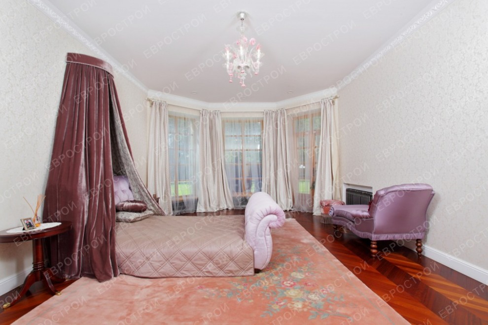 Загородный дом в Репино, площадь 560м2