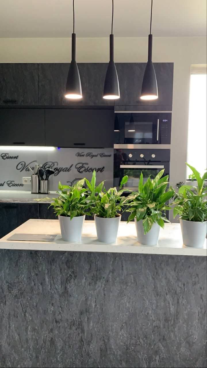 Обложка проекта: Кухня в загородный дом