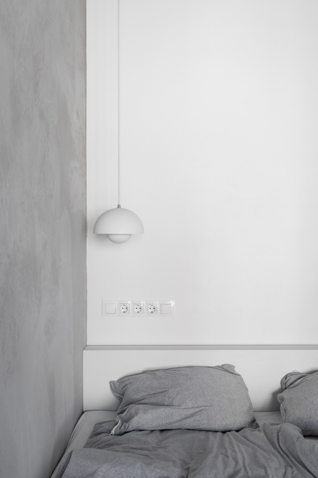 Houzz тур: 33 кв. м — студия с бетоном и полуаркой