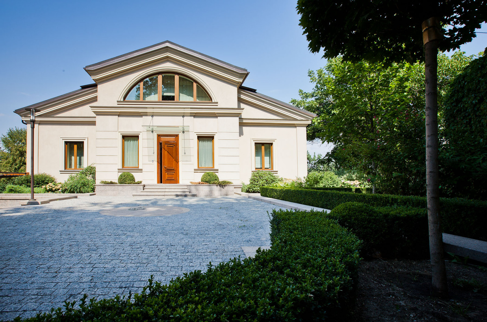 Обложка проекта: Дом в Киеве