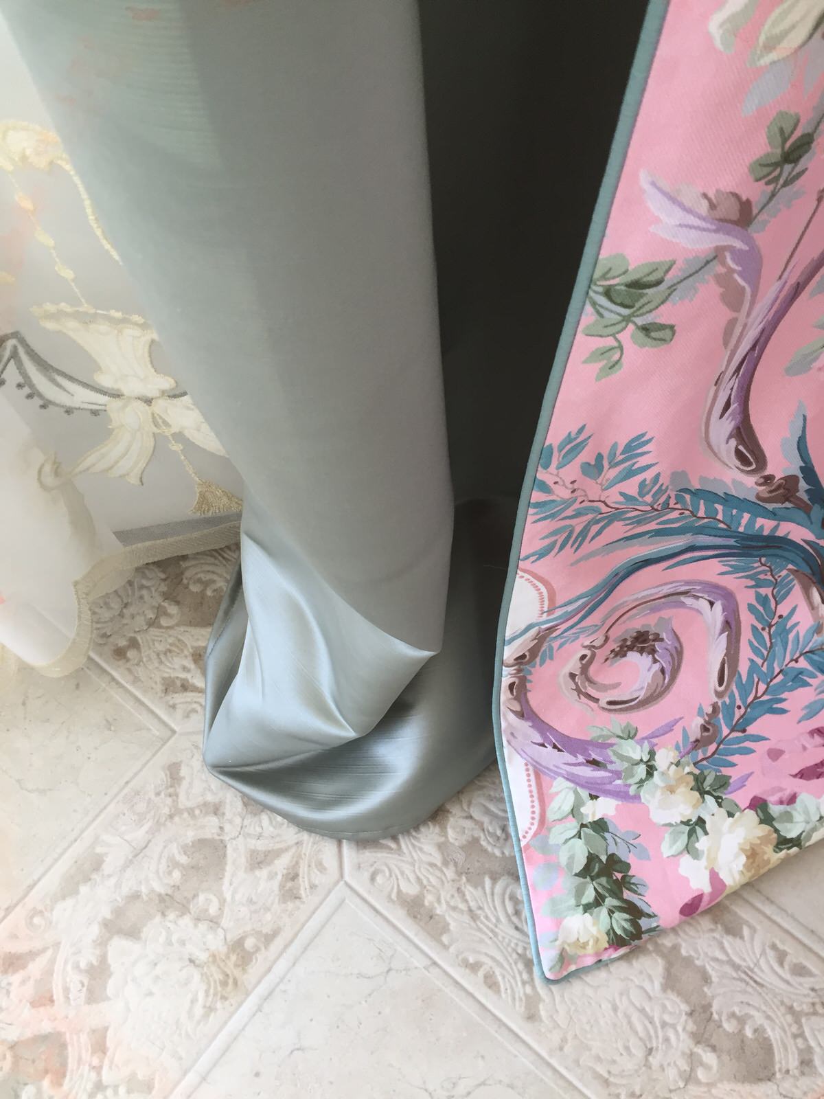 квартира в французском стиле в процессе декорирования