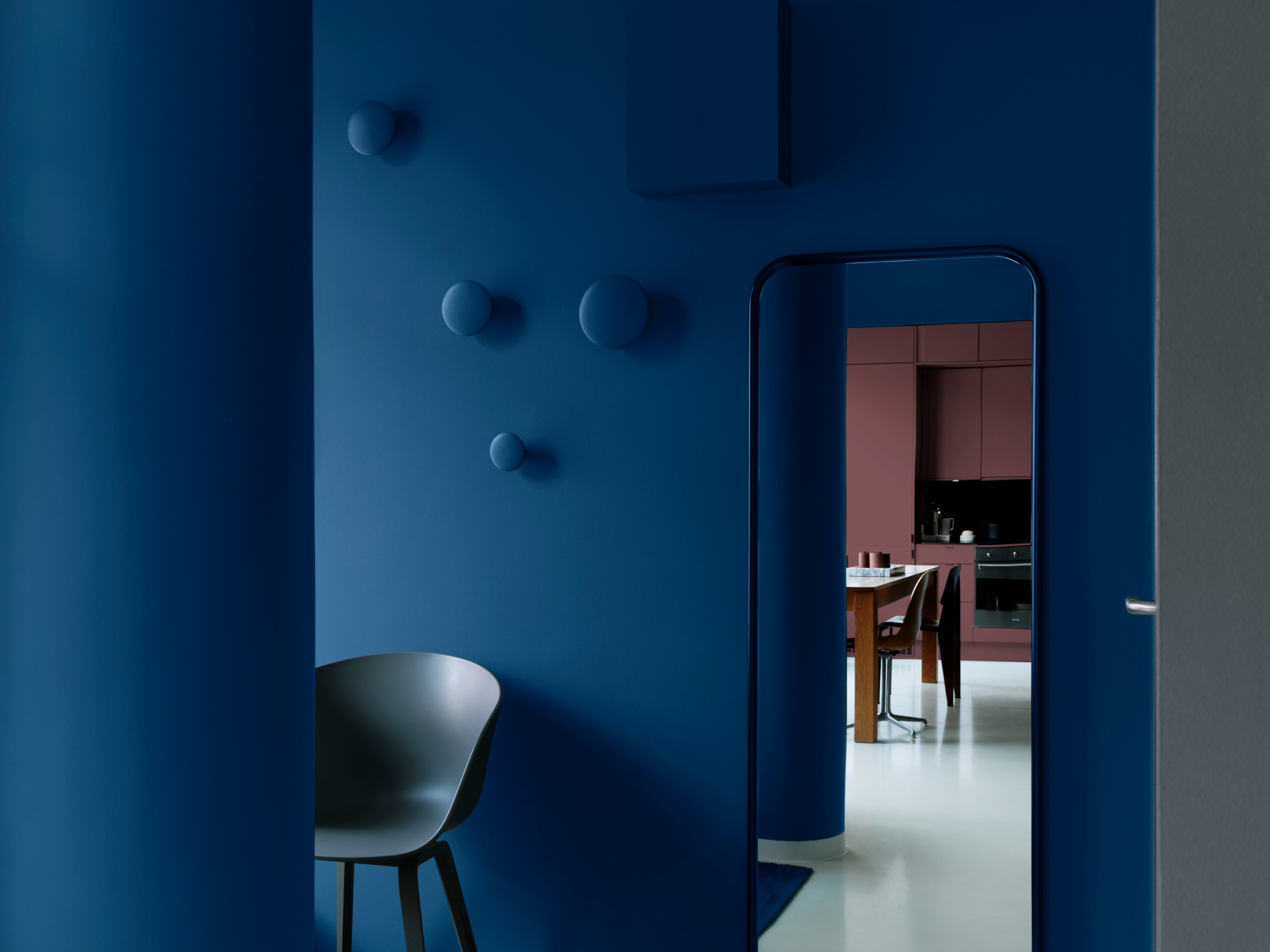 Вечная проблема: Обои или краска?