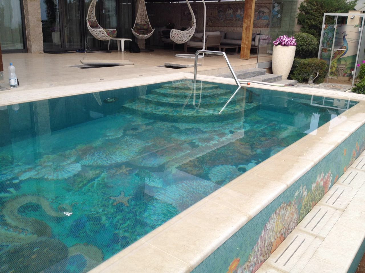 Бассейн «Коралловый риф»