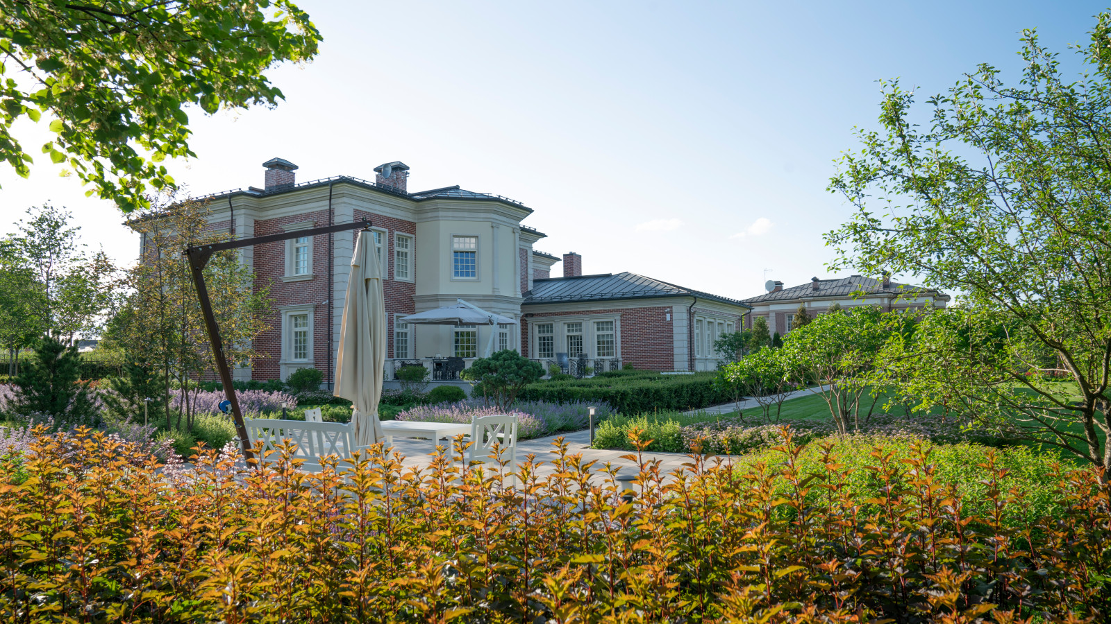 Английская неоклассика в КП Парквилл. 2019 г.