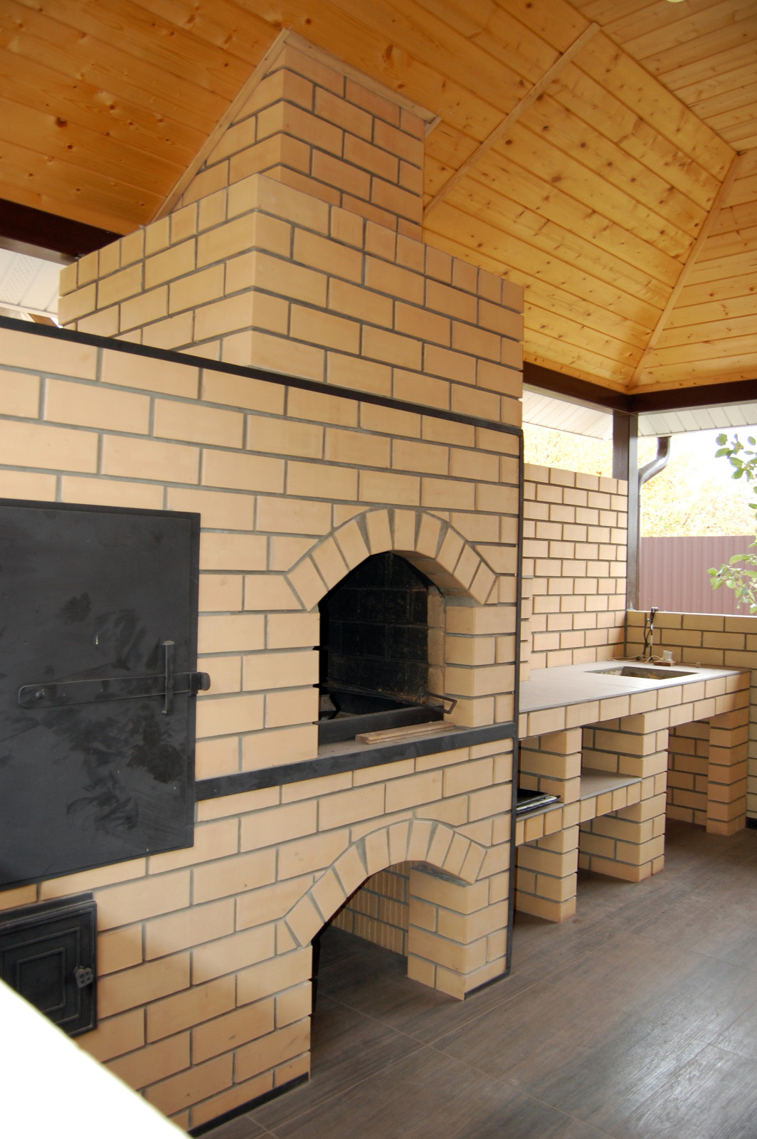 Летний чайный домик