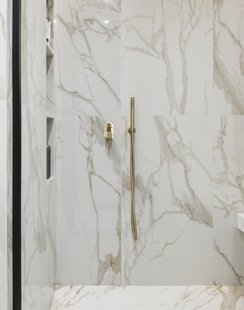 Реализация современной четырехкомнатной квартиры площадью 170 м²