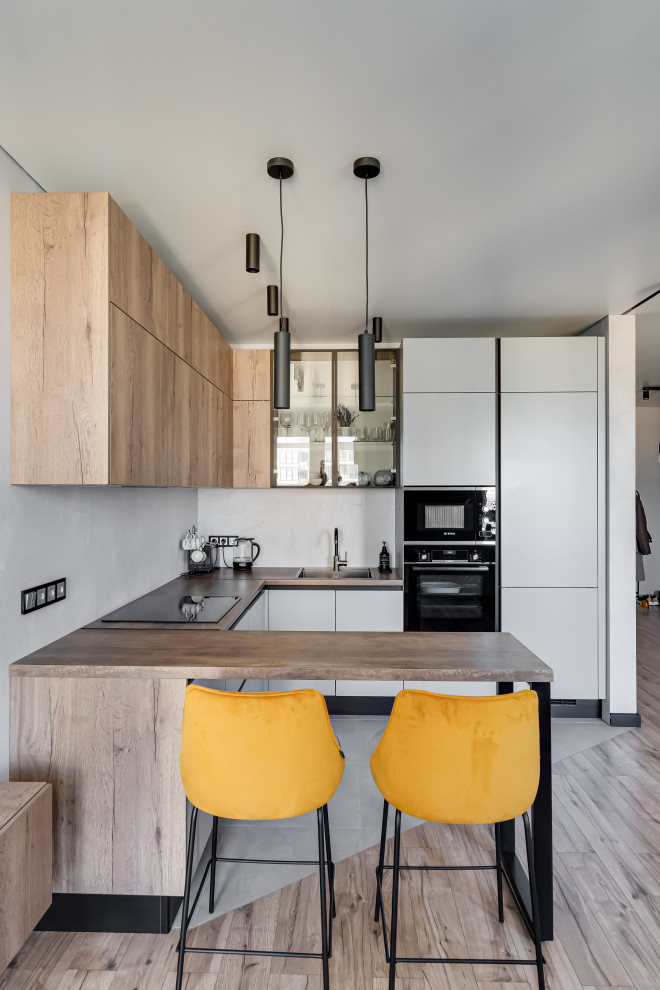 Угловая кухня совмещенная с гостиной