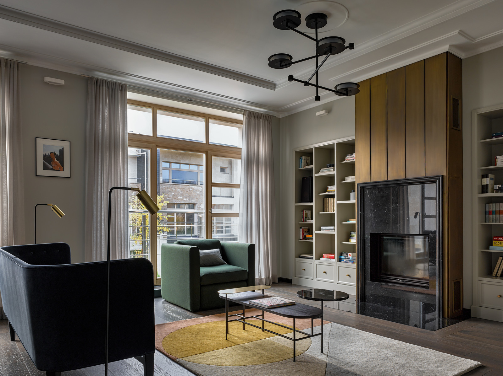 Houzz тур: Таунхаус в тёмных тонах