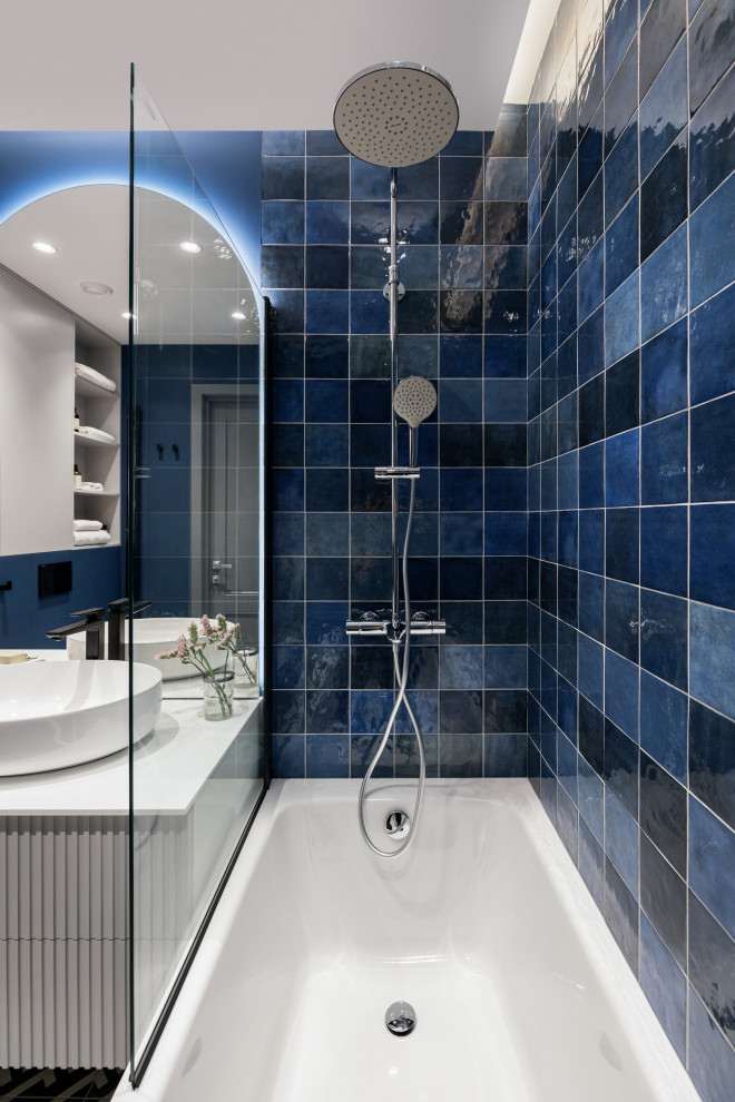 Квартира с синей кухней и детской комнатой