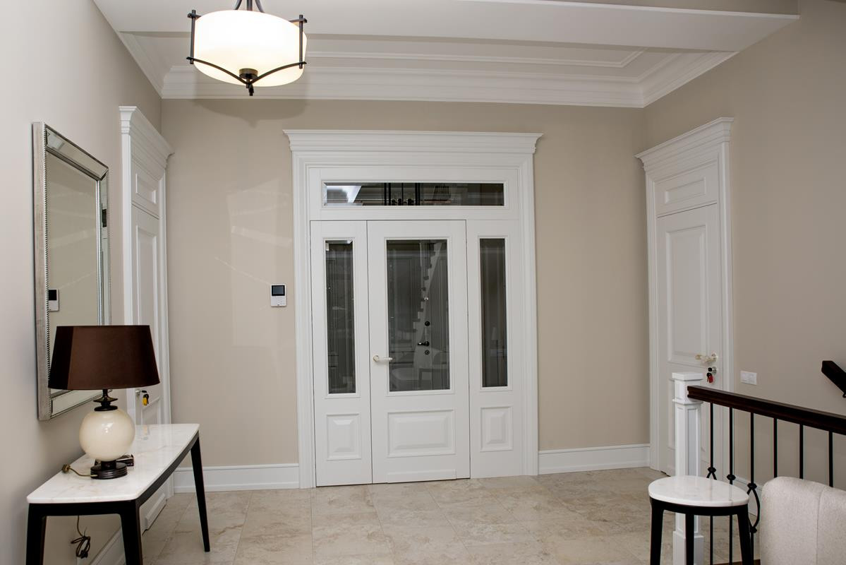 Столярные изделия в коттедж : лестницы, мебель, двери и тд.