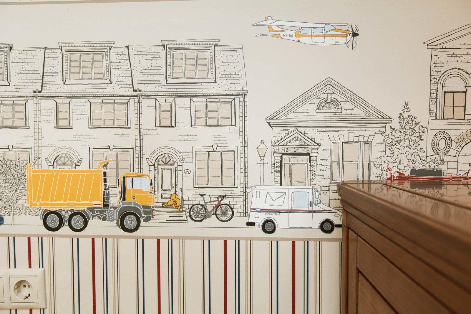 Инструкция Houzz: Как клеить бумажные обои правильно