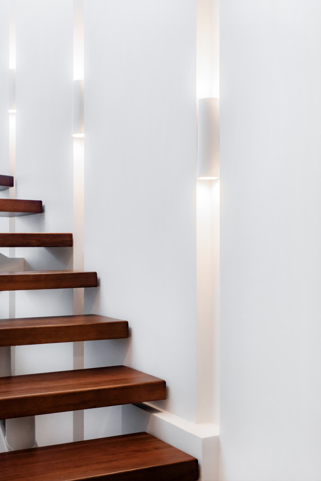 Двухуровневые апартаменты.